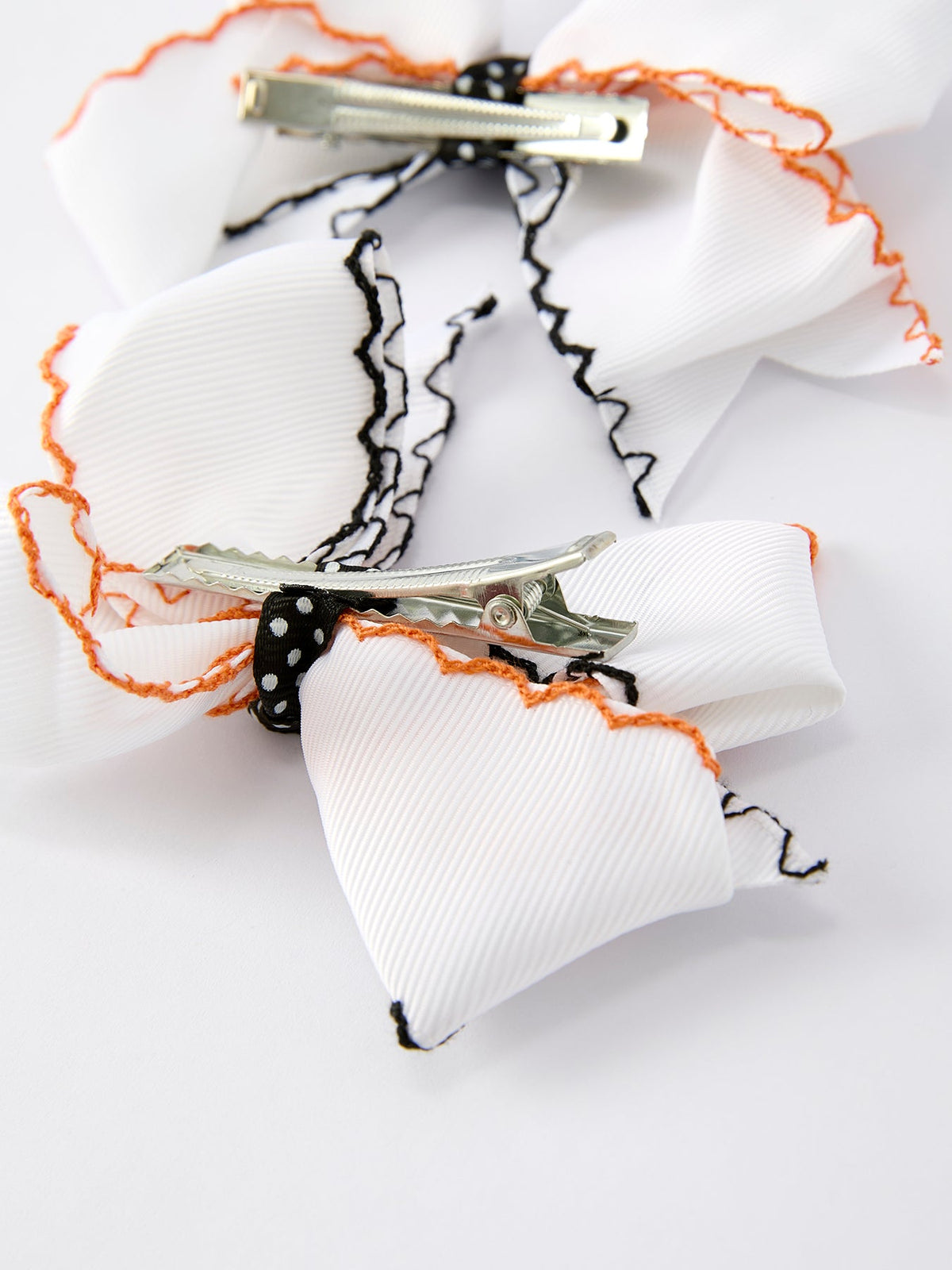 Halloween Pumpkin Hair Bows: White Ribbon Design๏ผ2PCS๏ผ