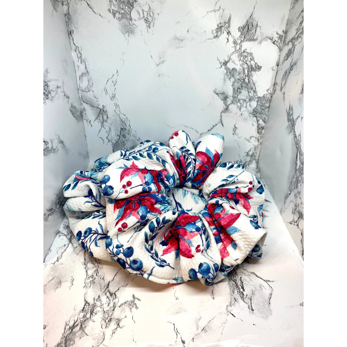 Floral Poinsettia Christmas Bullet Scrunchie