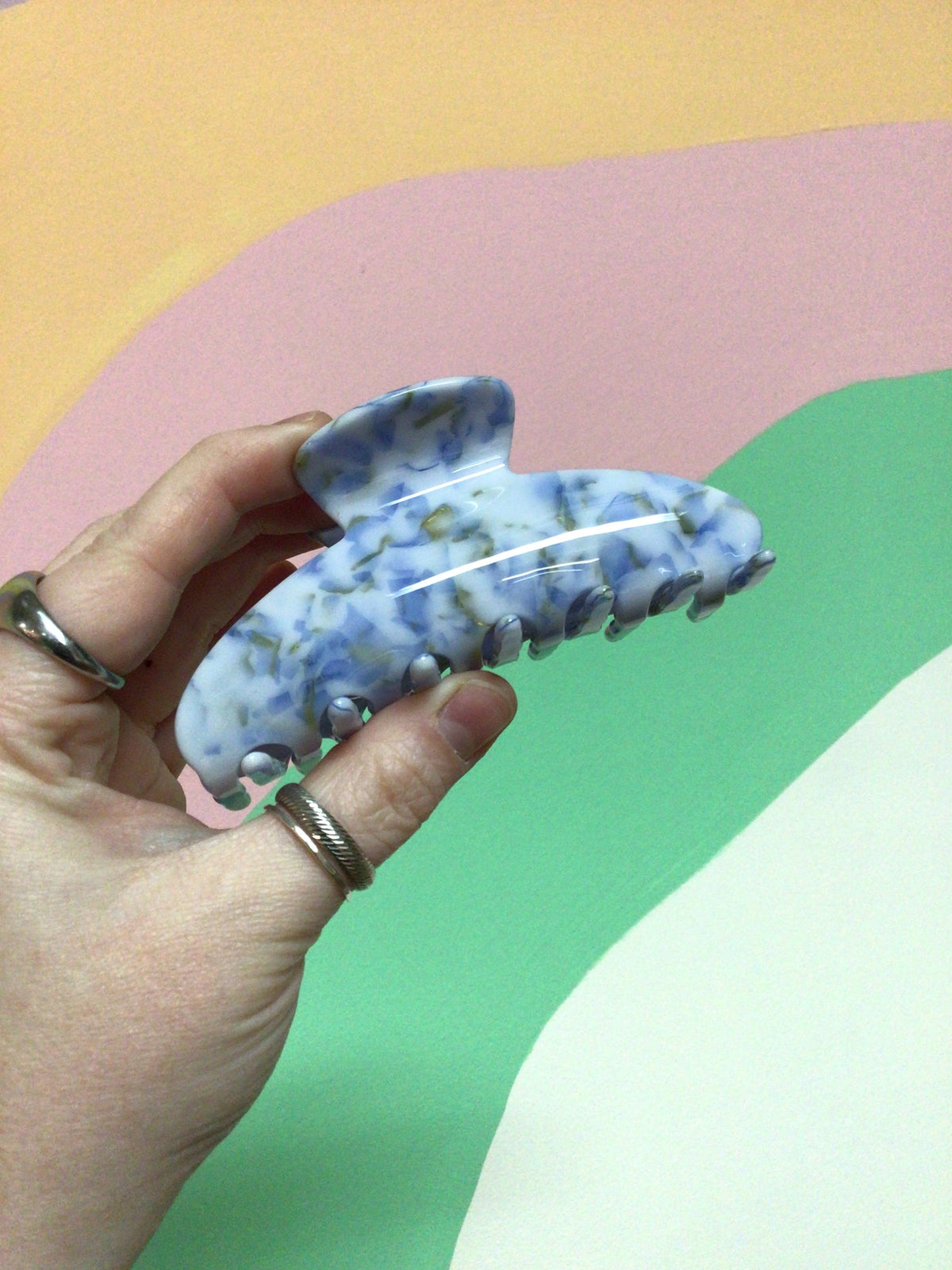 Tantalizing Terrazzo Hair Claws
