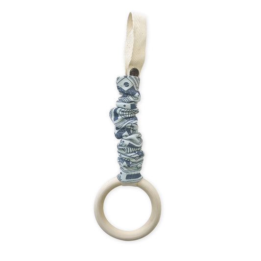 scrunch toy | totem