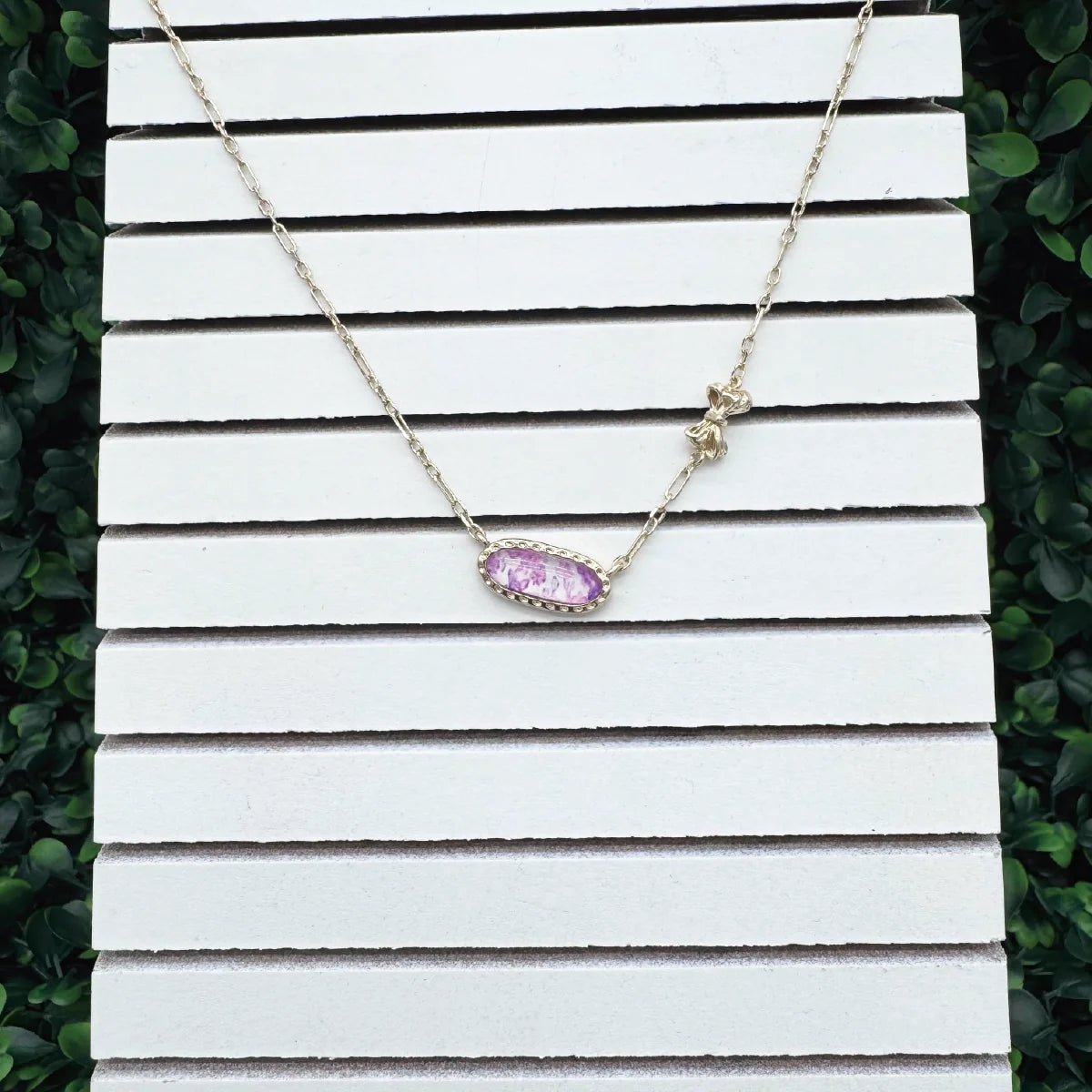 My Golden Bling Necklace: Floral Bow