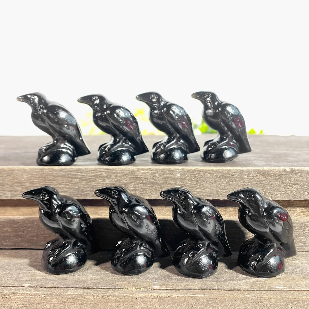 Obsidian Raven Statue