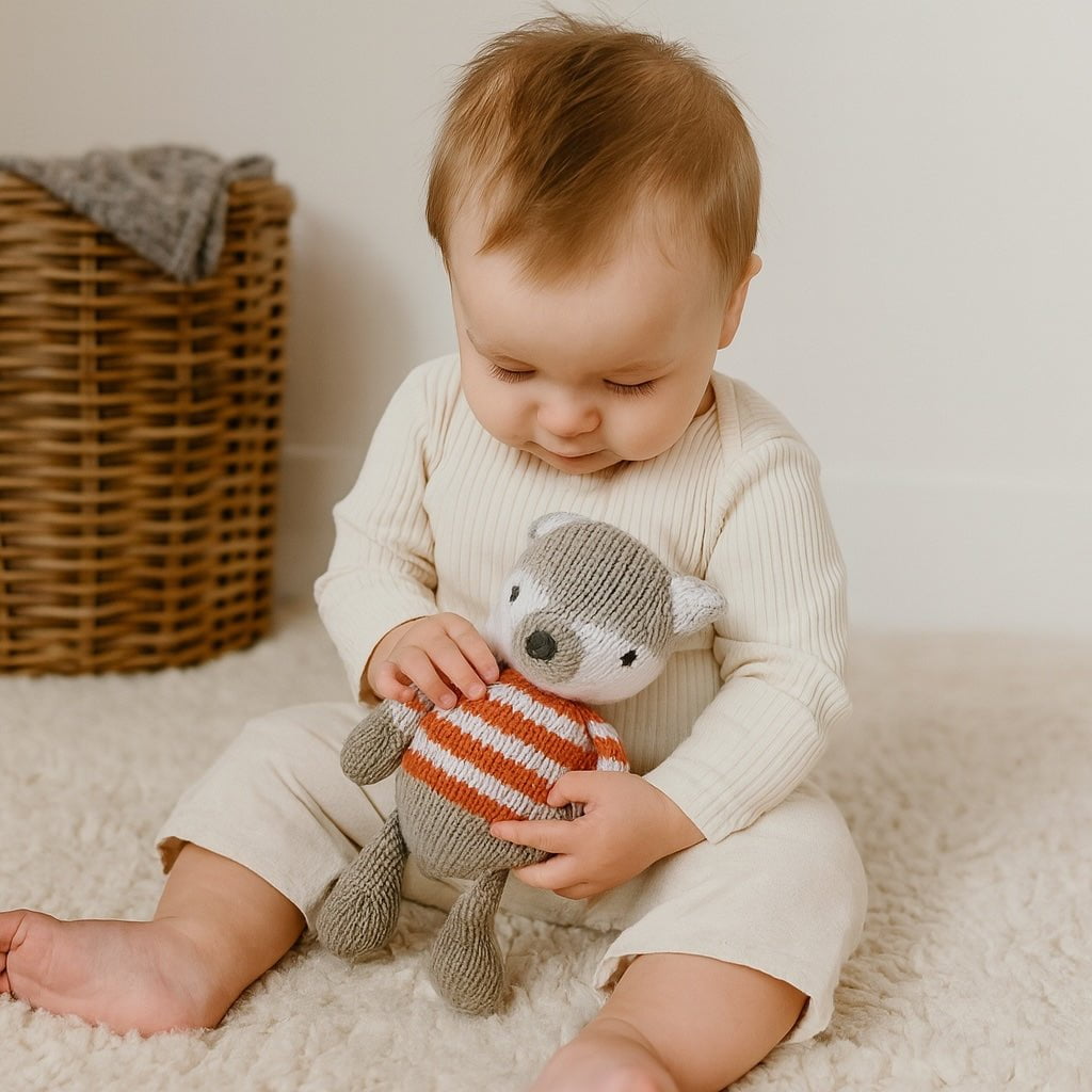 rattle buddy | finley the fox