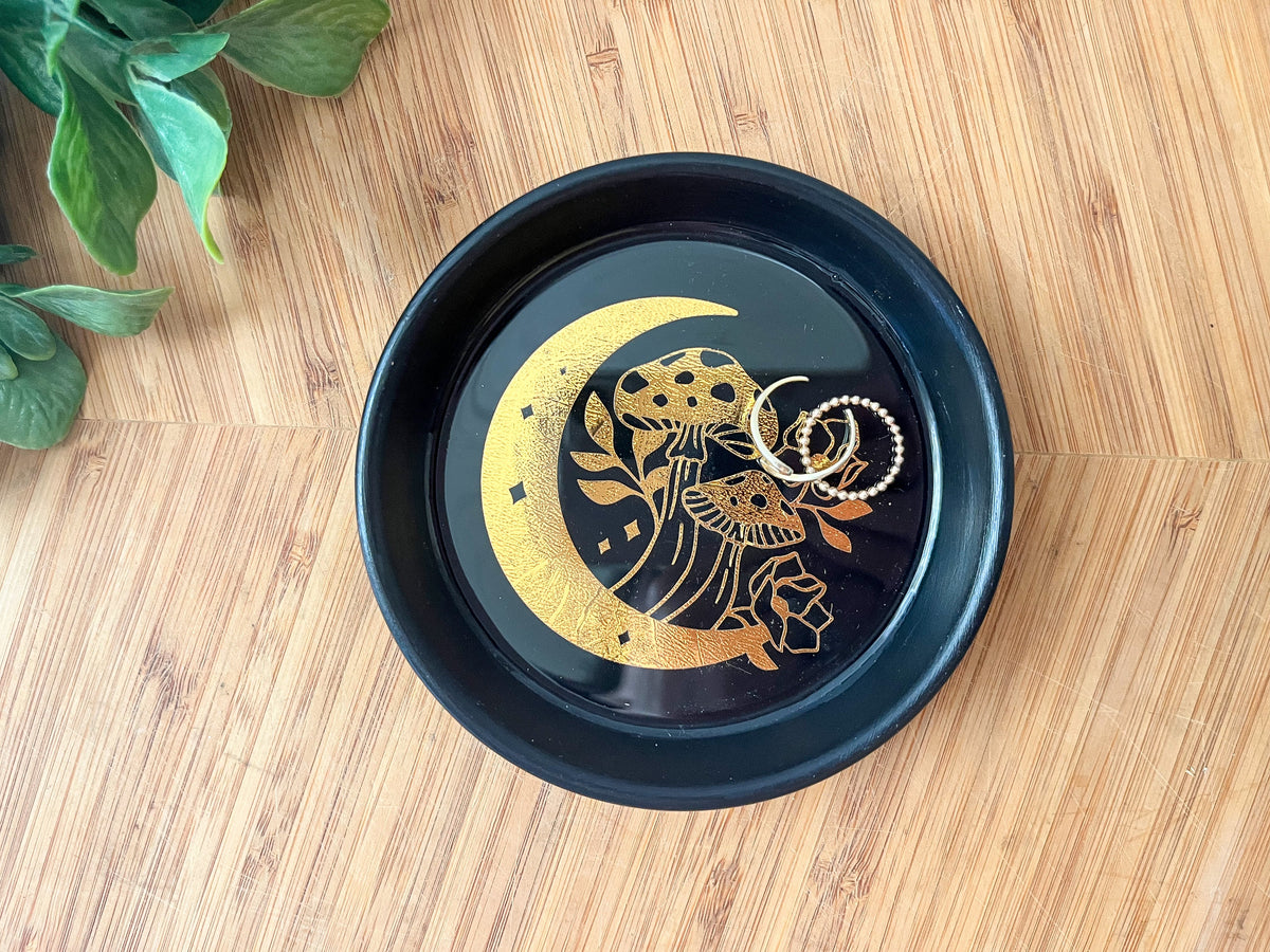 Moon and mushroom tray