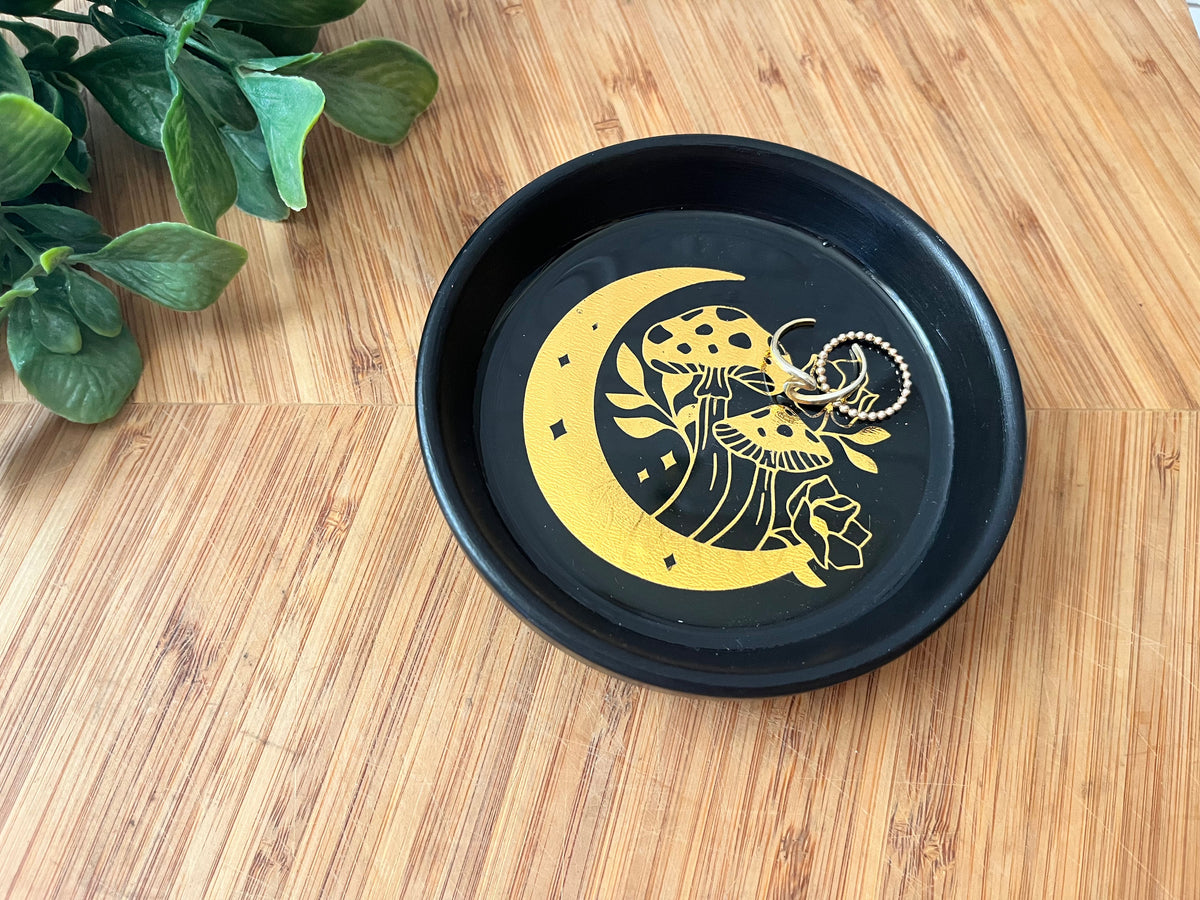 Moon and mushroom tray